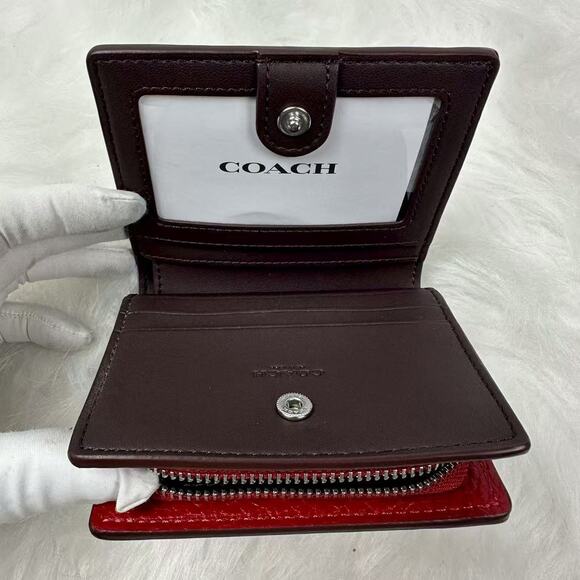 Coach Snap Wallet In Pebbled Leather/Silver/Dark Cardinal CBO77 NWT - Picture 3 of 5